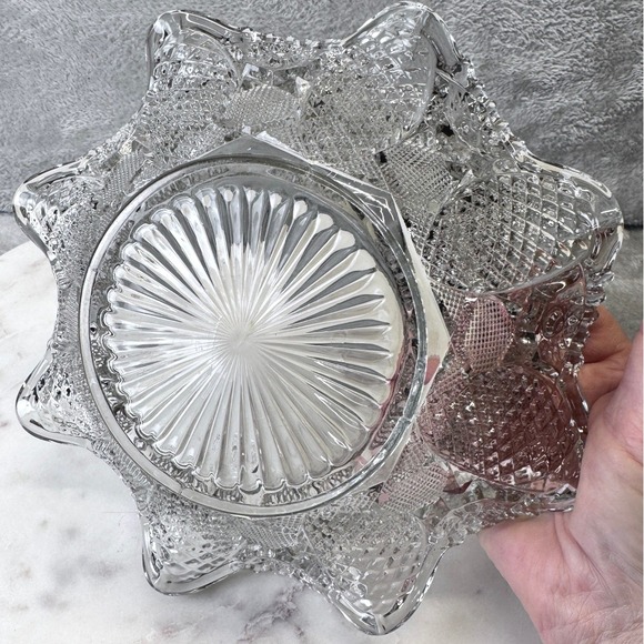 Vintage EAPG Clear Scalloped Ruffled Edge Bowl Starburst Pattern 8.5" - Picture 7 of 10